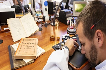 北京劳力士正规维修中心地址查询